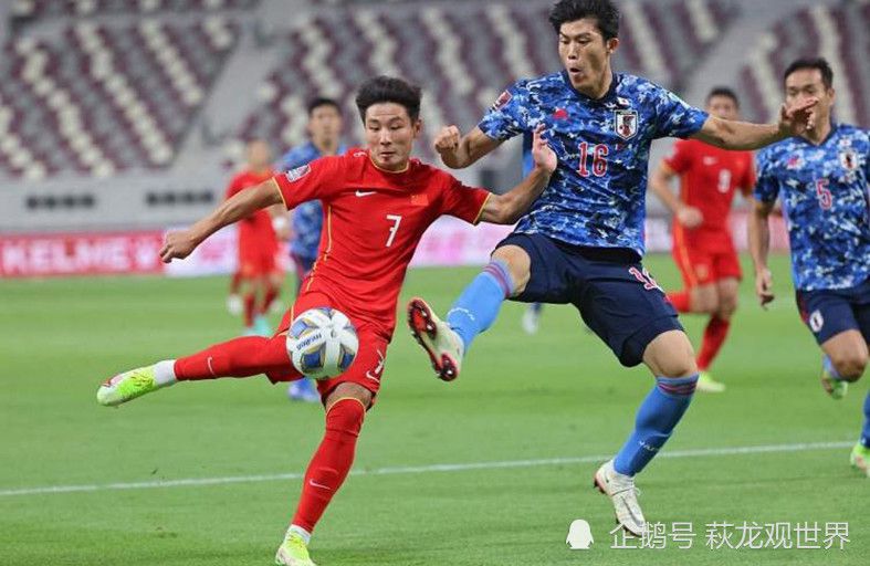 专家推荐【慕容解球】足球10连红奉上下午澳超赛事：悉尼FC VS 惠灵顿凤凰【红单战神】足球6连红带来深夜意甲精选：佛罗伦萨 VS 都灵【球球论道】足球20中13带来深夜意甲精选：那不勒斯 VS 蒙扎今日热点赛事今天下午澳超继续开打，领头羊惠灵顿凤凰强势出击，凌晨葡超赛事、意甲赛场重燃战火，本菲卡、国际米兰、那不勒斯等焦点球队将悉数登场，届时7M各路专家将为您带来权威解析，敬请关注。